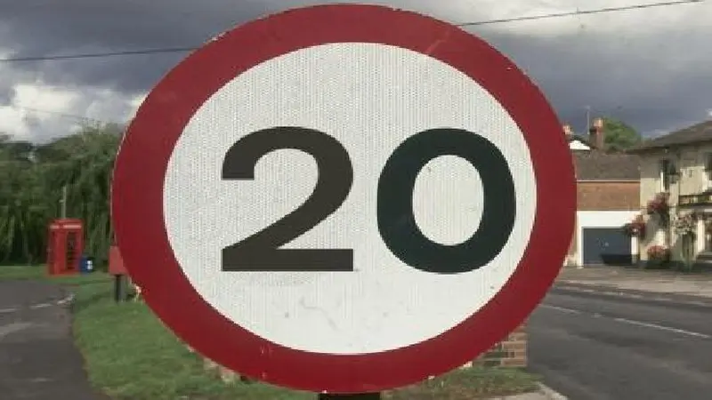 Zona 20 mph (foto:Autoexpress)