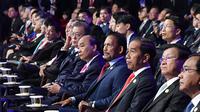 Presiden Jokowi dalam acara Leaders' Retreat Luncheon di APEC Nurimaru House, Busan, Korea Selatan. (Laily Rachev/Biro Pers Sekretariat Presiden)