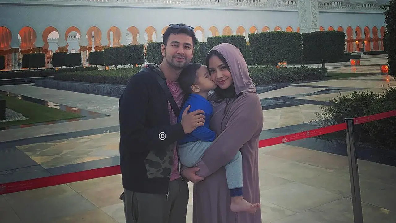 [Bintang] Raffi Ahmad-Nagita Slavina