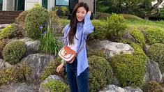 Moon Ga Young cukup aktif mengunggah berbagai kegiatannya di laman Instagram. Bahkan, pemain drama True Beauty ini kerap mengunggah gaya OOTD lho. (Liputan6.com/IG/@m_kayoung)
