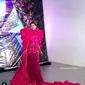 Miss Universe Singapura Mohanaprabha (Dok.Instagram/@catwalkhautecouture/https://www.instagram.com/p/B5WgfszoQsg/Komarudin)