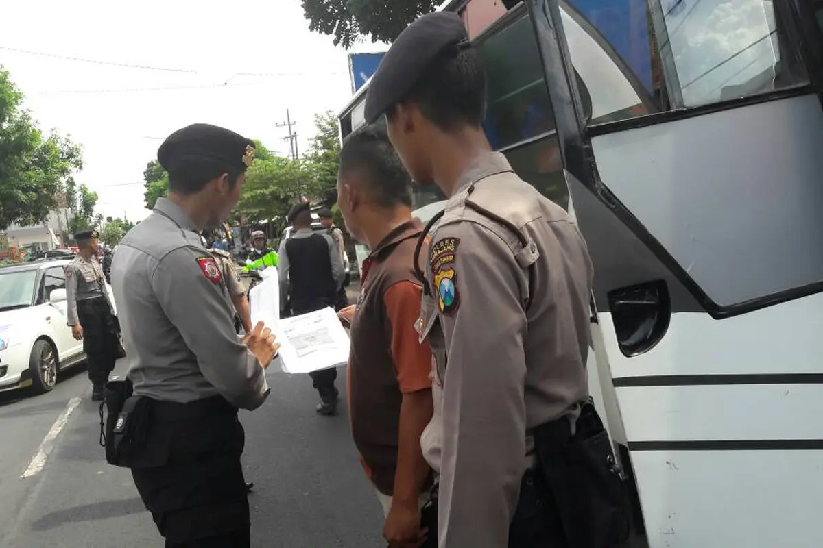 Razia Dilakukan usai 17 Tahanan Kabur dari Polres Malang