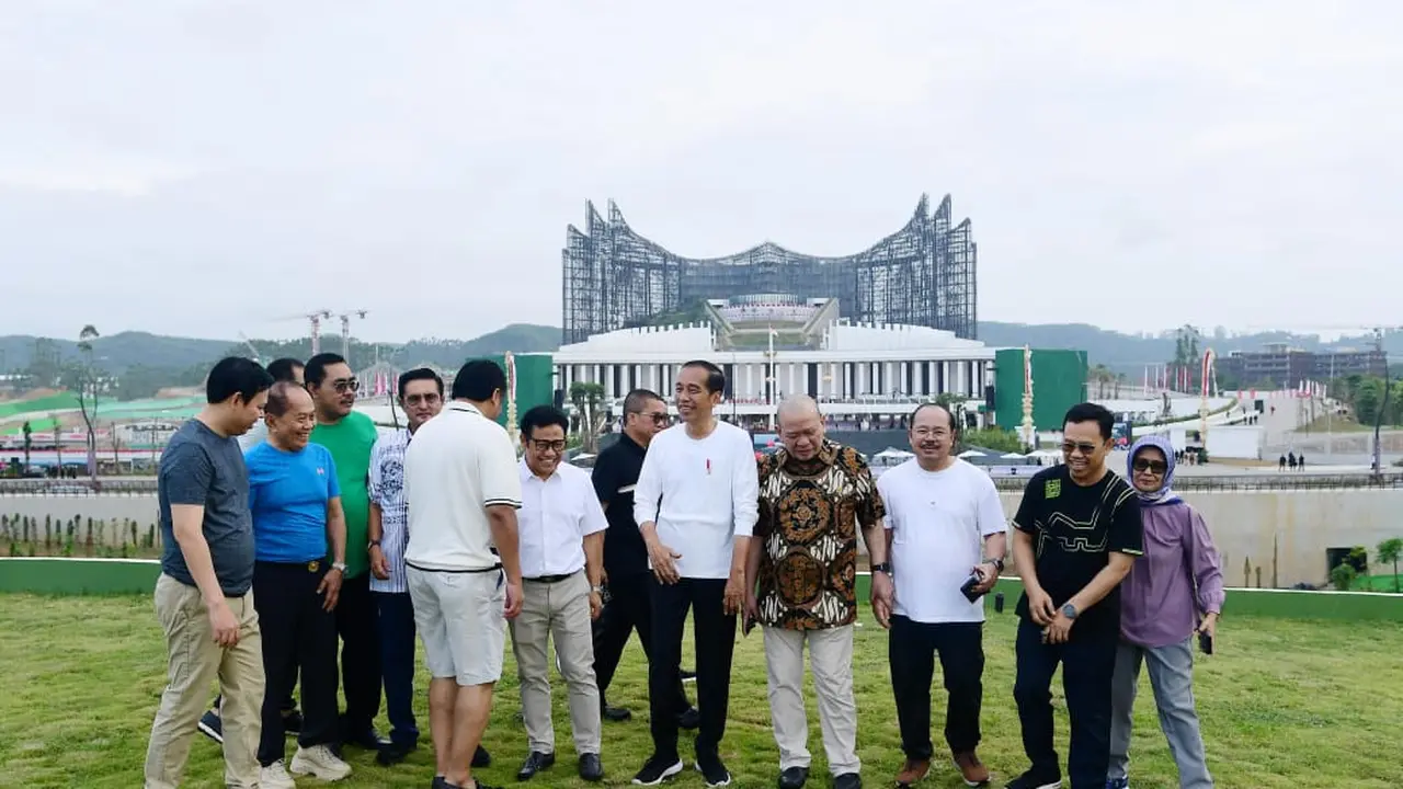 Presiden Joko Widodo atau Jokowi mengajak para pimpinan lembaga negara untuk mengunjungi sejumlah infrastruktur penting di Ibu Kota Nusantara (IKN), Kalimantan Timur, Sabtu (17/8/2024).