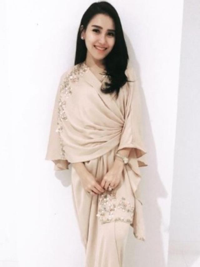 [Bintang] Ayu Ting Ting