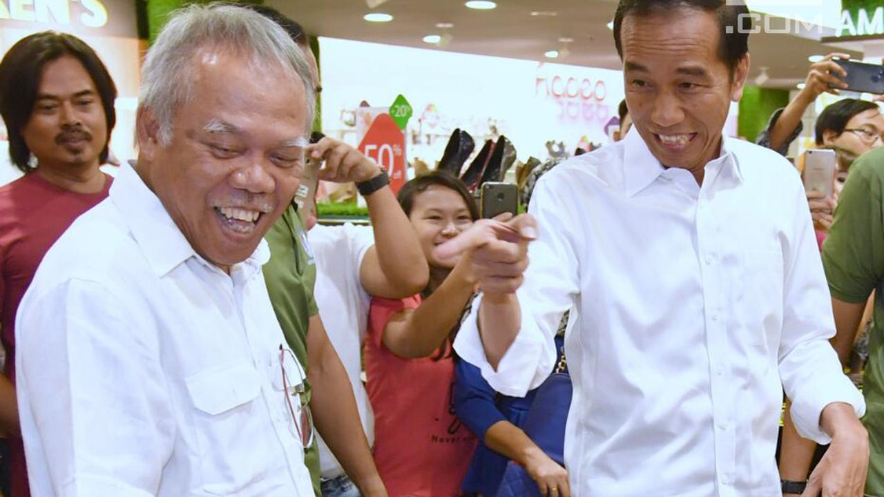 Belanja ke Mal, Jokowi Jadi Rebutan Swafoto Warga Palembang