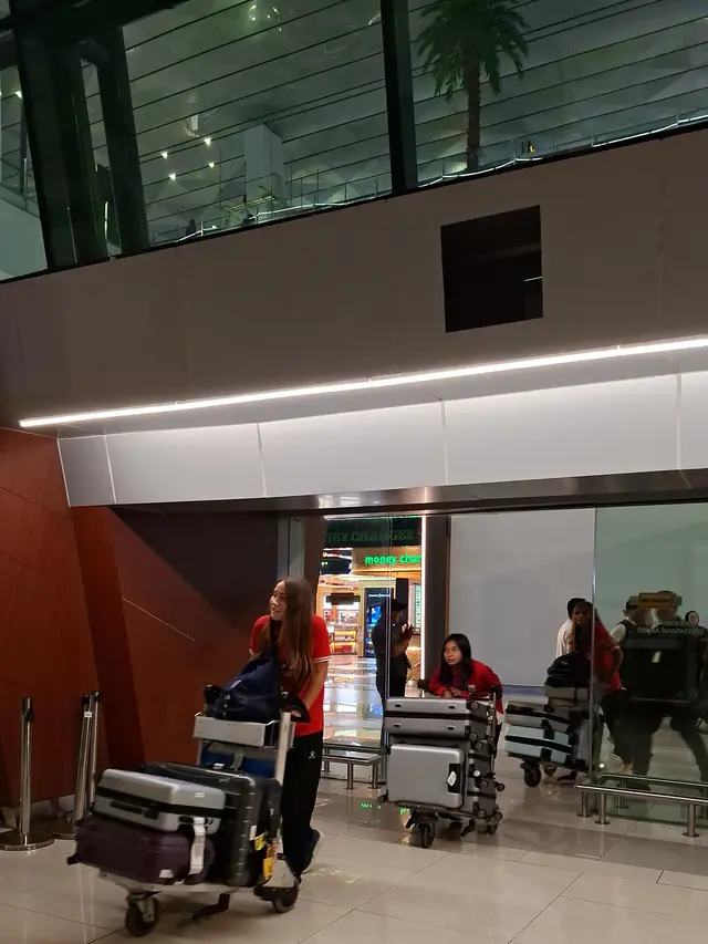 Juara Piala AFF Putri, Garuda Pertiwi Tiba di Bandara Soekarno Hatta (BOLA)
