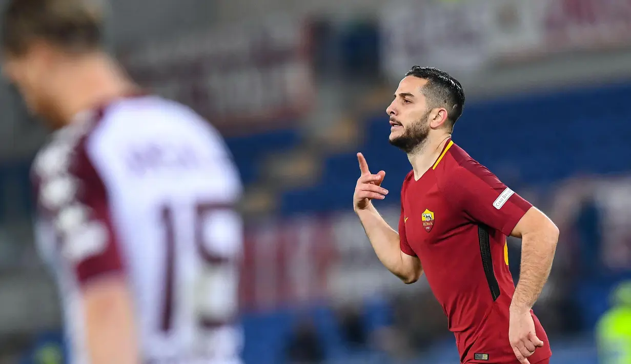 Ekspresi pemain AS Roma, Kostas Manolas usai membobol gawang Torino pada laga Serie A antara Roma vs Torino di Olympic Stadium, Roma, (9/3/2018). Roma menang 3-0. (Alessandro Di Meo/ANSA via AP)