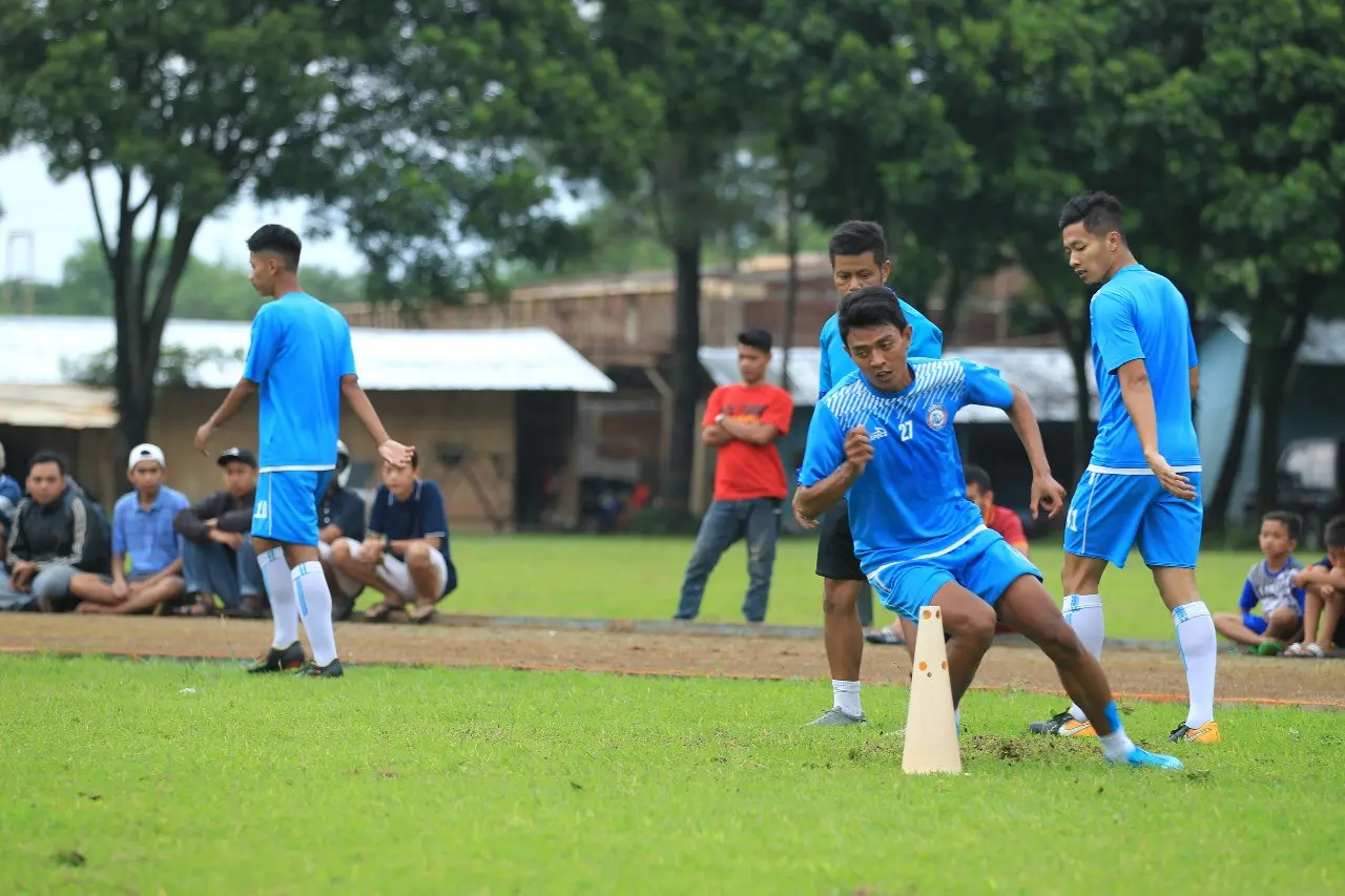 Striker Arema FC, Dedik Setiawan. (Liputan6.com/Rana Adwa)