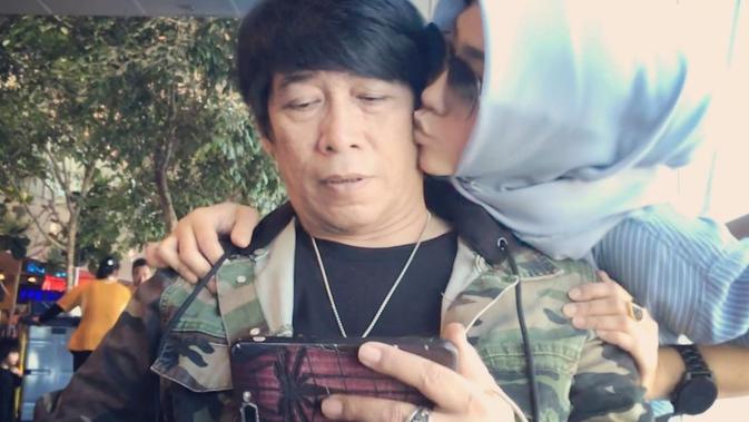 Potret Terbaru Parto Patrio dan Dina Risty. (Sumber: Instagram/dienz_36)