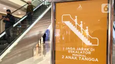Pengunjung beraktivitas di salah satu pusat perbelanjaan di Depok, Jawa Barat, Rabu (17/6/2020). Mulai 16 Juni 2020, sejumlah pusat perbelanjaan di Kota Depok kembali beroperasi selama masa PSBB proporsional, namun tetap dengan memerhatikan protokol kesehatan. (Liputan6.com/Immanuel Antonius)
