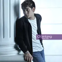 Giorgino Abraham saat ini digosipkan menjalin hubungan asmara dengan Irish Bella. Sementara itu, hubungan Gino dan Angela Gilsha sudah kandas. (Foto: Galih W Satria, DI: Muhammad Iqbal Nurfajri/Bintang.com)