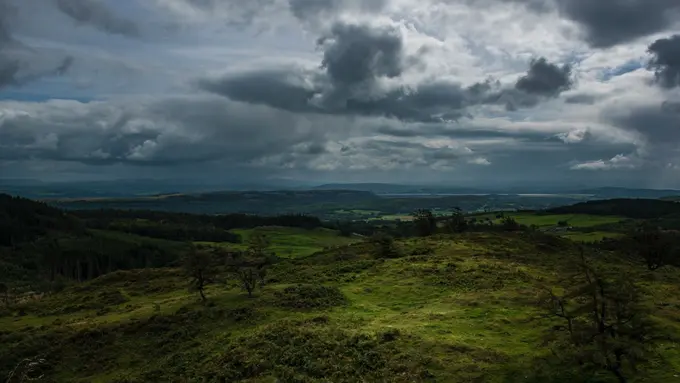 Ilustrasi langit, awan mendung
