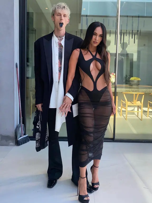 Machine Gun Kelly dan Megan Fox.