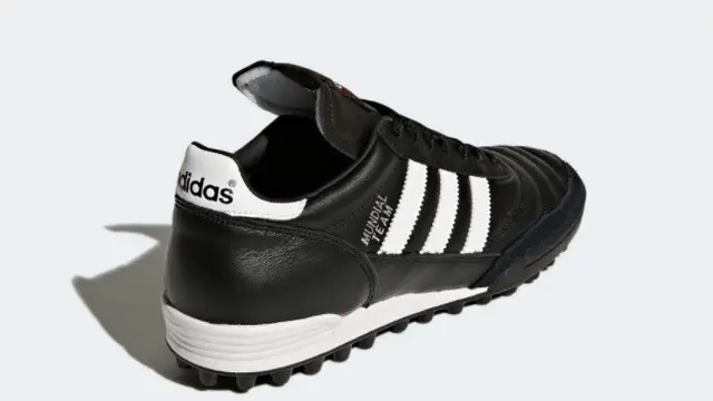 Sepatu Futsal Adidas Mundial Team