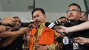 Saat keluar dari Gedung KPK, Bonaran Situmeang mengaku sudah sepuluh hari tidak minum obat, Jakarta, (15/10/14). (Liputan6.com/Miftahul Hayat) 