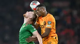 Pertandingan Belanda vs Irlandia di Johan Cruyff Arena ini berkesudahan 1-0 dan memastikan kelolosan Oranje ke putaran utama. (Wout Weghorst)