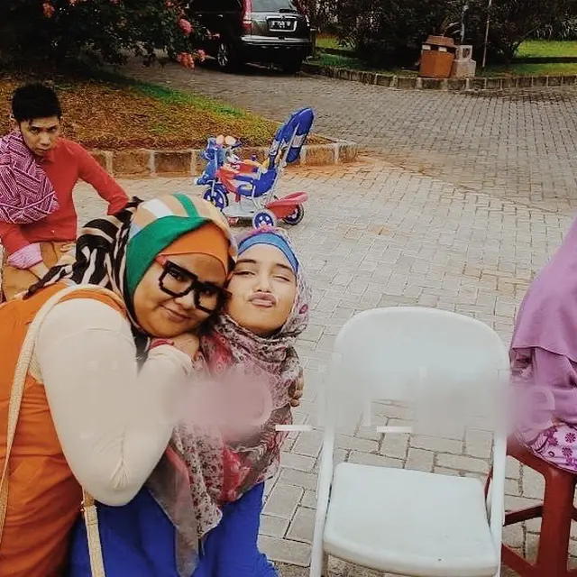 Pernah jadi sahabat di Mermaid in Love, intip 6 potret kebersamaan Syifa Hadju dan Meinorizah