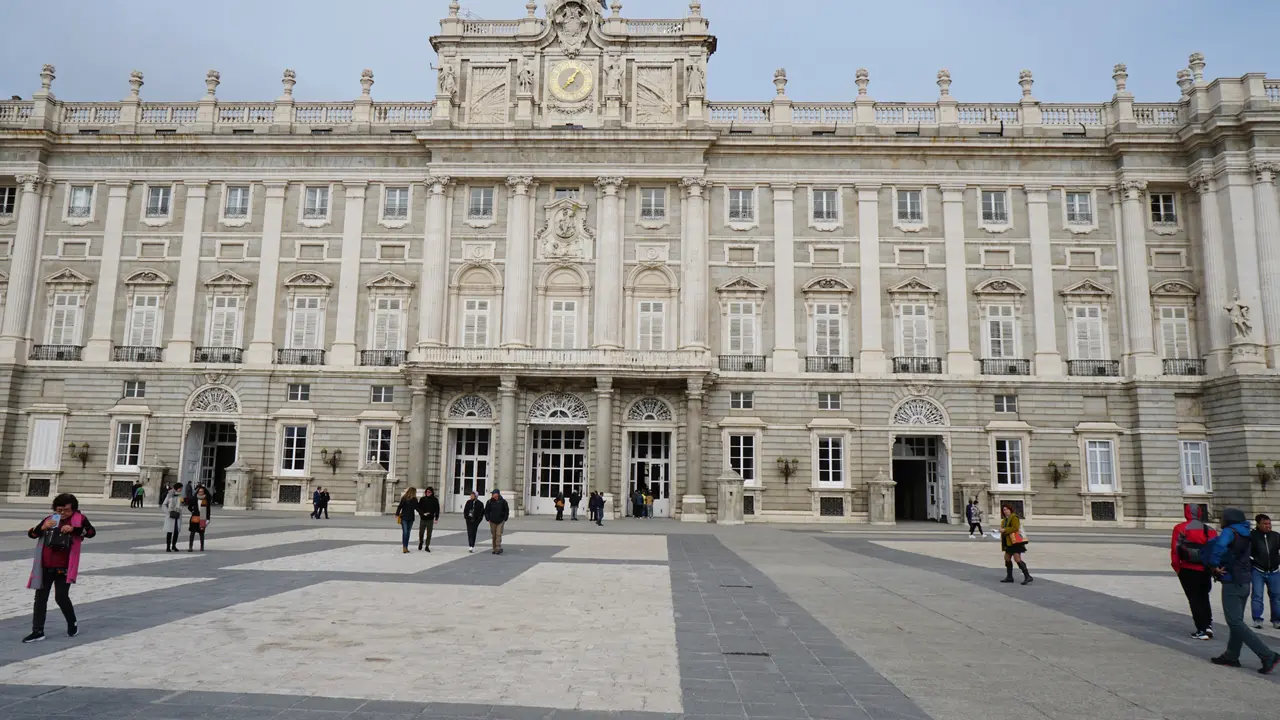 Palacio de Oriente, istana megah di kota Madrid
