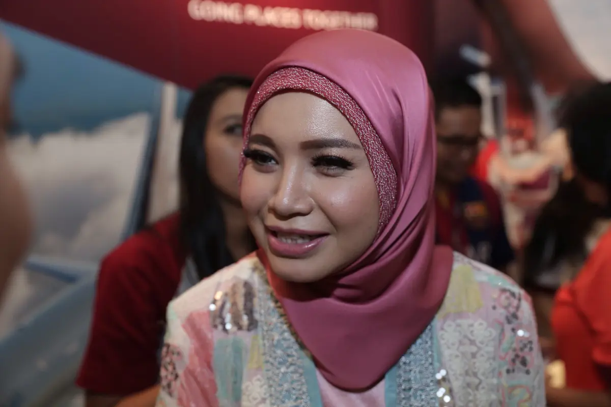 [Bintang] Rossa