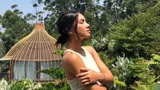 Dari akun Instagram pribadinya, wanita kelahiran 2 Juli 1994 ini terlihat sering mengunggah foto saat berada di alam.  Ia juga beberapa kali memilih untuk berlibur di alam Indonesia dibandingkan luar negeri. (Liputan6.com/IG/@angelagilsha)