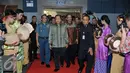 (Ki-ka) KSAL Laksamana TNI Ade Supandi, Menko Maritim dan  Sumber Daya Rizal Ramli dan Menteri Pariwisata Arief Yahya saat tiba di acara Peluncuran Sail Selat Karimata 2016 di Auditorium BPPT, Jakarta, Rabu (1/6). (Liputan6.com/Johan Tallo)