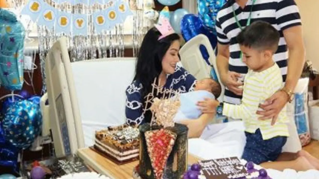 [Bintang] Titi Kamal dan Christian Sugiono