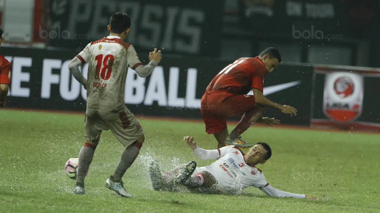 Persis Solo