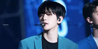 Setelah dihujat warganet lantaran pernyataannya soal depresi beberapa waktu lalu, akhirnya Baekhyun EXO meminta maaf. (Foto: koreaboo.com)