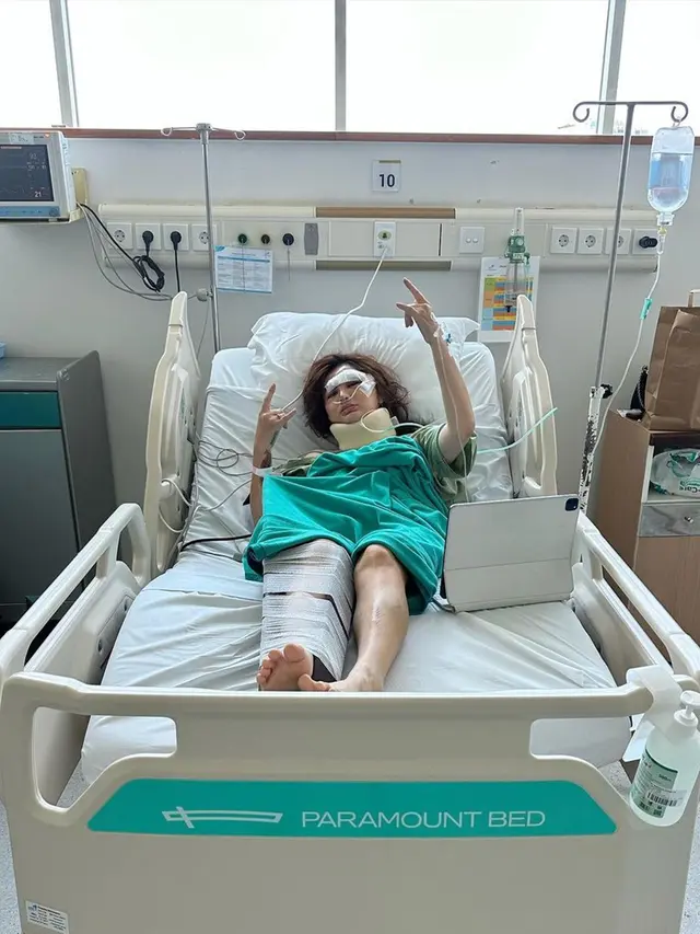 6 Potret Kondisi Angela Lee Pasca Alami Kecelakaan Mobil di Tol, Kaki Dipasang Pen