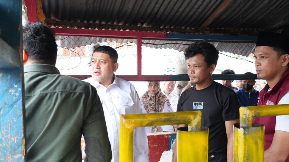 Kisah Pemuda Makassar Olah Sampah Plastik dan Oli Bekas Jadi Bahan Bakar Alternatif