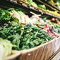 Sayurbox perkenalkan tiga fitur baru untuk mempermudah belanja kebutuhan sayur selama pandemi, salah satunya metode pembayaran COD. (FOTO: Unsplash.com/Scott Warman
