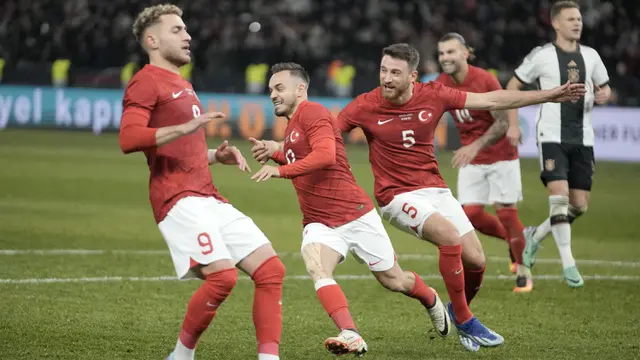 Foto: Lewat Drama 5 Gol, Timnas Jerman Dihajar Turki pada Laga Uji Coba Internasional