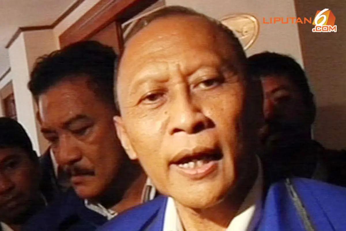 pramono-edhie-pembina130629c.jpg
