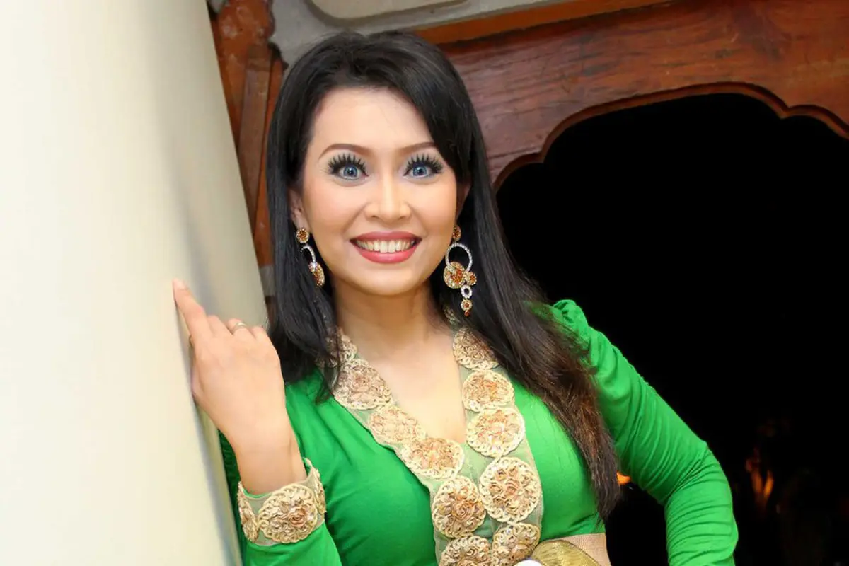 Ratna Listy