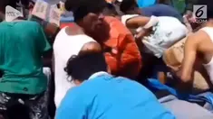 Aksi pengambilan bantuan logistik untuk korban gempa dan tsunami di Palu – Donggala kembali terjadi.