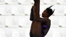 Atlet loncat indah Indonesia, Yasmin Linadini tampil dalam nomor women's 3M Spring Board Asian Games 2018 di Jakarta, Sabtu (1/9). Yasmin berada satu setrip di atas Natalie Dinda Anasti yang memperoleh nilai 184.20 poin. (Merdeka.com/Imam Buhori)