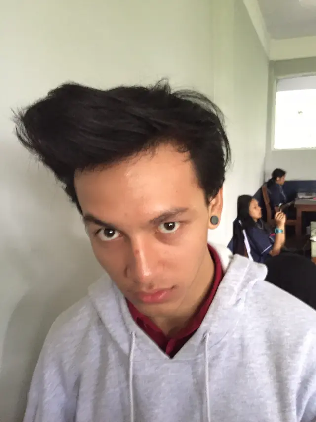 Punya Wajah Tengil, Ini 5 Potret Jefri Nichol saat Sekolah yang Viral