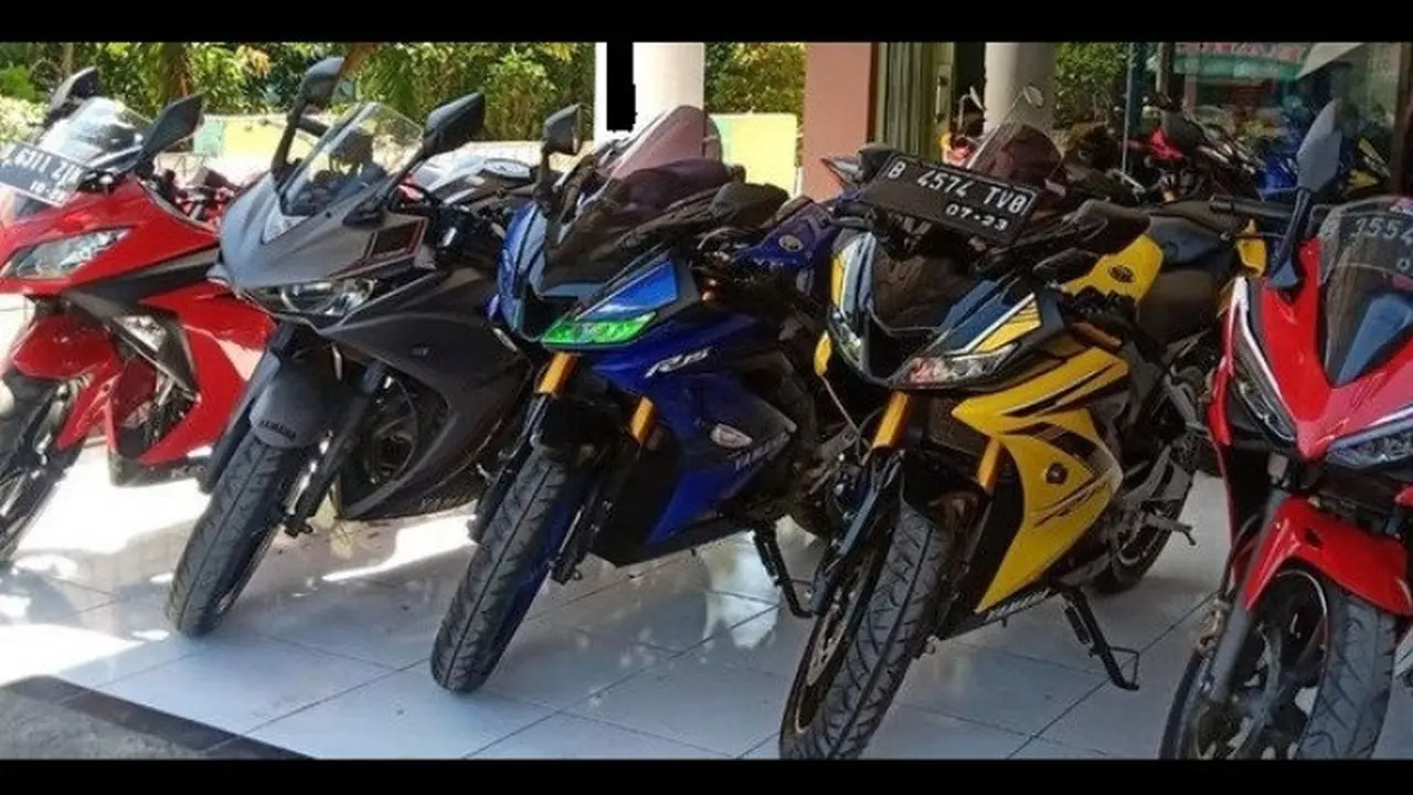 Yamaha R15