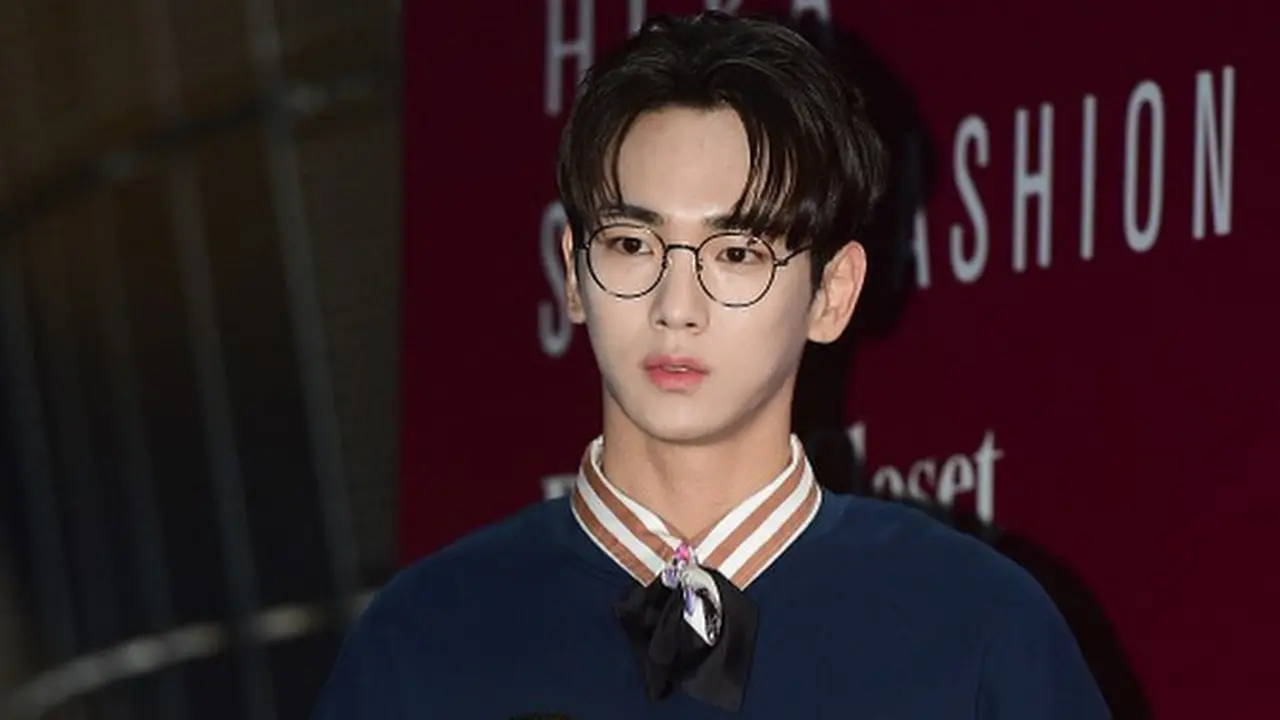 [Bintang] Jonghyun SHINee Bunuh Diri, Key Mulai Aktif di Instagram