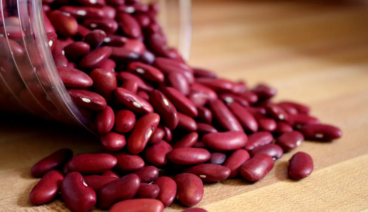 Kacang merah kaya akan protein yang baik yang dapat melembabkan kulit dan menghindarkannya dari keriput. (braisedanatomy.com)