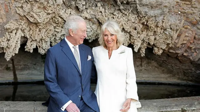 Potret Sederhana Raja Charles III dan Ratu Camilla Rayakan 20 Tahun Pernikahan di Italia