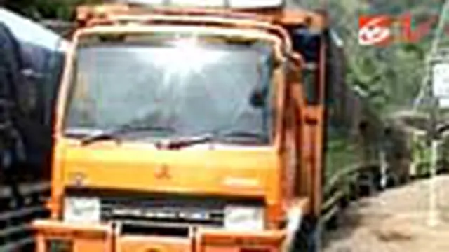 Ribuan Truk Masih Tertahan
