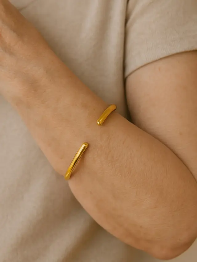 Model Gelang Emas untuk Usia 50 Tahun ke Atas