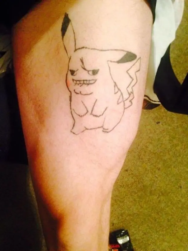 6 Tato Nyeleneh di Lengan Ini Absurd Banget, Gagal Keren