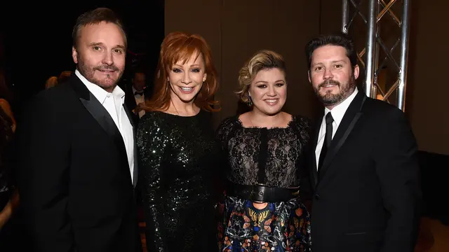 [Bintang] Brandon Blackstock, Kelly Clarkson, Reba McEntire