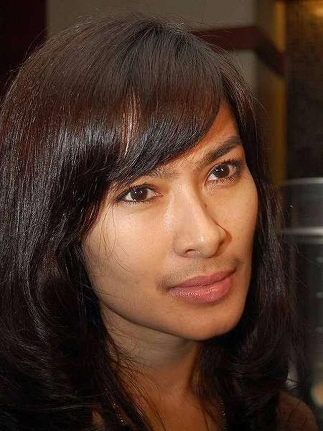 Potret Jadul Iis Dahlia, Cantik Sedari Dulu