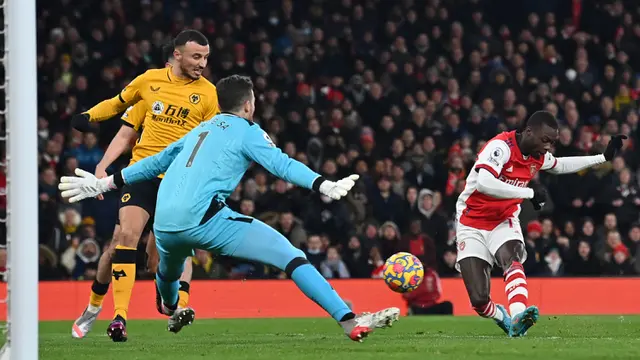 Foto: Lacazette Jadi Penentu Kemenangan Arsenal di Liga Inggris, usai Paksa Kiper Wolverhampton Lakukan Gol Bunuh Diri di Injury Time