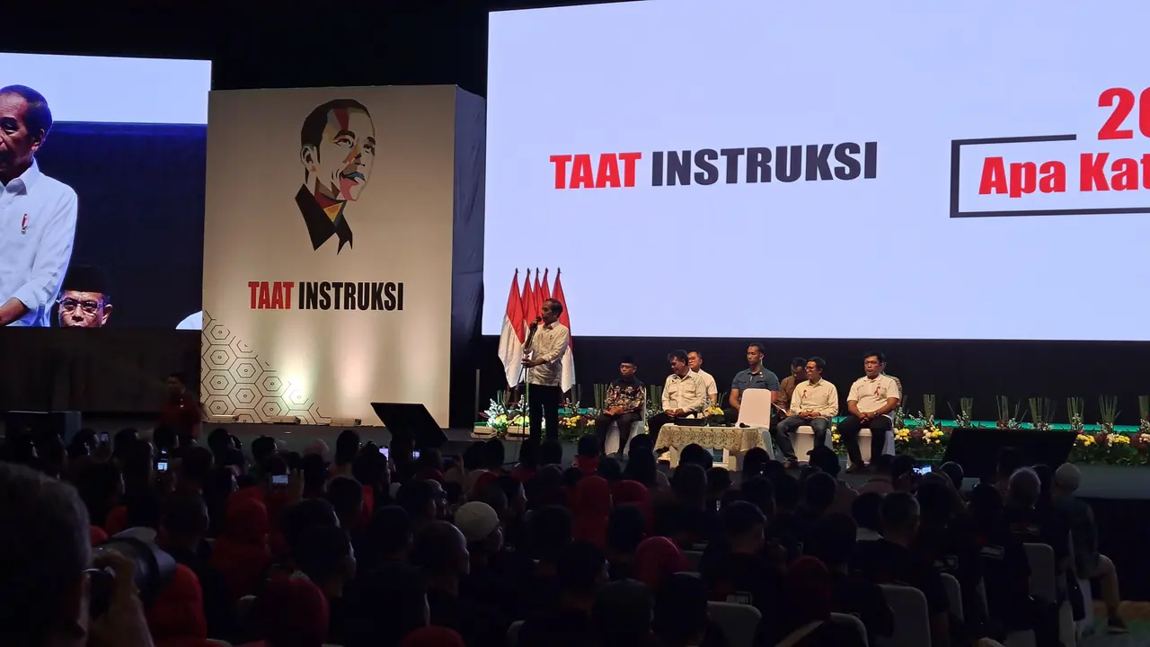 Presiden Joko Widodo (Jokowi) saat menghadiri acara Relawan Alap-Alap di Sentul, Bogor, Sabtu (7/10/2023) (Lydia Fransisca/Merdeka.com)