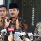 Menko Polhukam Hadi Tjahjanto memberi keterangan terkait pertemuan dengan Mahfud Md di Jakarta, Kamis (22/2/2024). (Liputan6.com/Angga Yuniar)