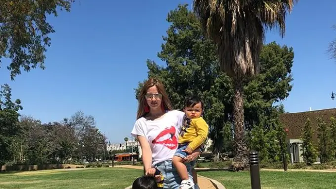 [Bintang] Nia Ramadhani